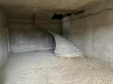 6 otaqlı həyət evi/bağ evi - Badamdar q. - 450 m²