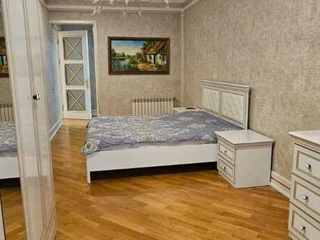 4 otaqlı yeni tikili - 28 May m. - 210 m²