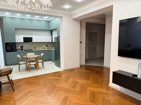 3 otaqlı yeni tikili - Nəsimi r. - 126 m²