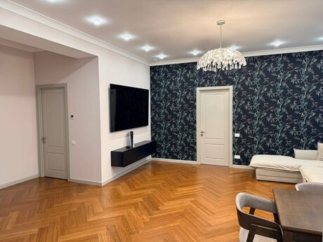 3 otaqlı yeni tikili - Nəsimi r. - 126 m²