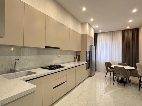 3 otaqlı yeni tikili - Nizami m. - 140 m²