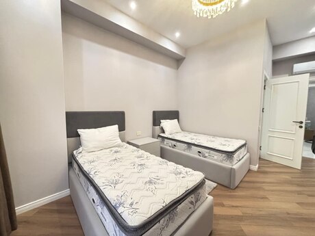 3 otaqlı yeni tikili - Nizami m. - 140 m²