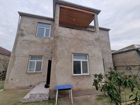 6 otaqlı həyət evi/bağ evi - Zabrat q. - 214 m²