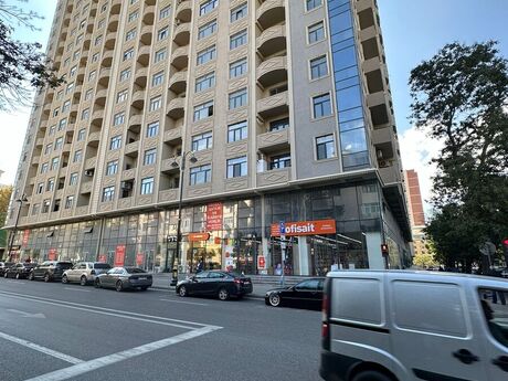 Объявление №5876646 - Баку, м. 28 мая, 3-комн., 140 м², 12/17 этаж