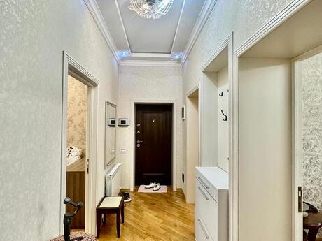 3 otaqlı köhnə tikili - Nəsimi r. - 100 m²