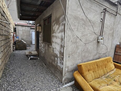 6 otaqlı həyət evi, 150 m², 7-ci mikrorayon: 200 000 ₼ 5