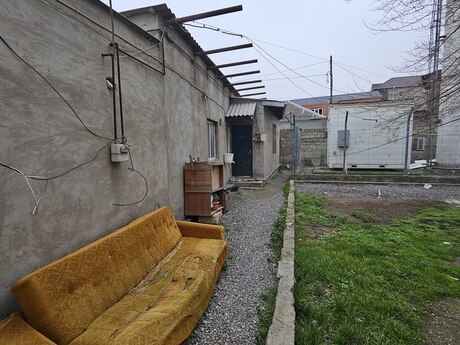 6 otaqlı həyət evi/bağ evi - 7-ci mikrorayon q. - 150 m²