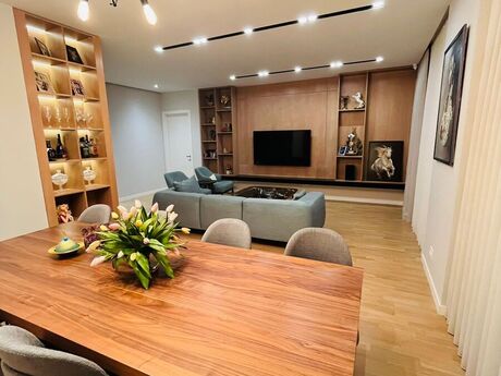 Elan №5876928 - Bakı, 8 Noyabr m., 3 otaqlı, 148 m², 17/27 mərtəbə