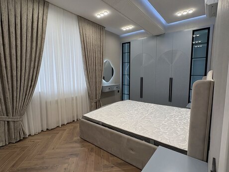 3-комн. новостройка - м. Ази Асланов - 105 м²