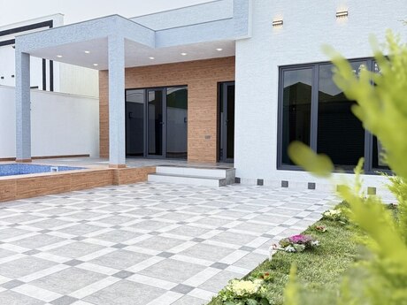 4 otaqlı həyət evi/bağ evi - Şüvəlan q. - 160 m²