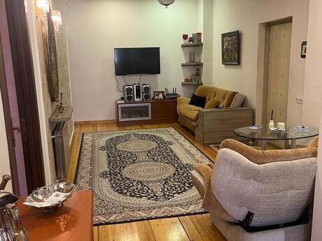 Elan №5877438 - Bakı, Şah İsmayıl Xətai m., 3 otaqlı, 118 m², 13/16 mərtəbə