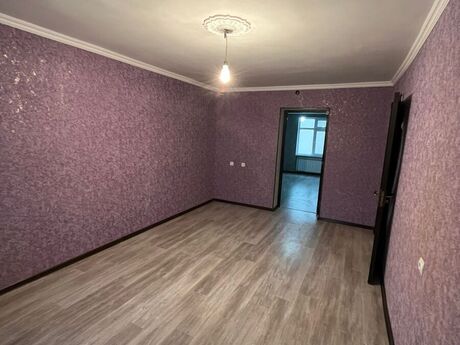 3 otaqlı köhnə tikili - Elmlər Akademiyası m. - 70 m²