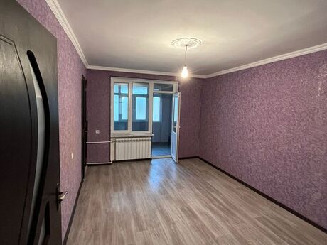 3 otaqlı köhnə tikili - Elmlər Akademiyası m. - 70 m²