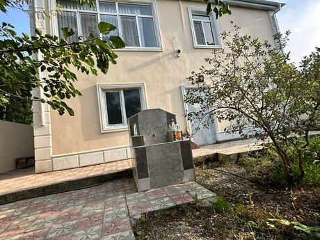 5 otaqlı həyət evi/bağ evi - Novxanı q. - 180 m²
