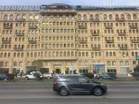 Obyekt - Şah İsmayıl Xətai m. - 40 m²
