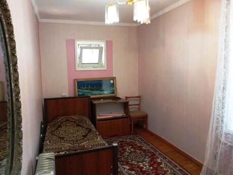 2 otaqlı köhnə tikili - Neftçilər m. - 45 m²