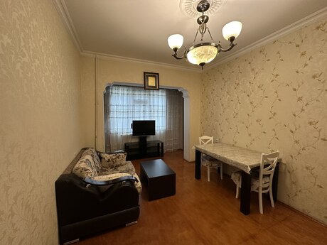 3 otaqlı köhnə tikili - Nəsimi m. - 65 m²