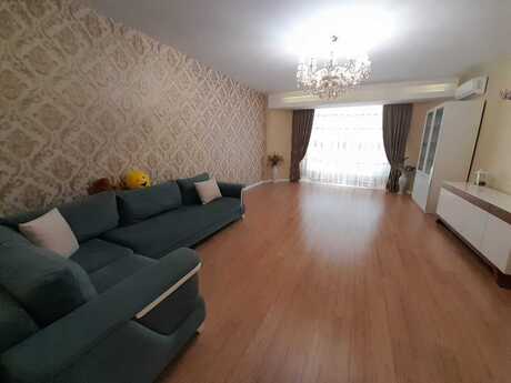 Объявление №5877888 - Баку, пос. Бадамдар, 3-комн., 140 м², 5/18 этаж