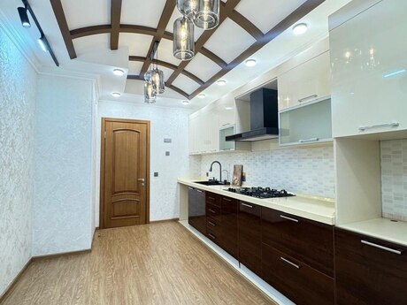 3-room apartment, 136 m², Neftçilər: 352 000 ₼ 4