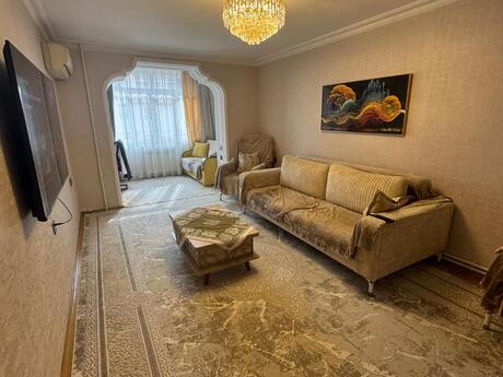 Elan №5878086 - Bakı, Şah İsmayıl Xətai m., 3 otaqlı, 80 m², 3/5 mərtəbə