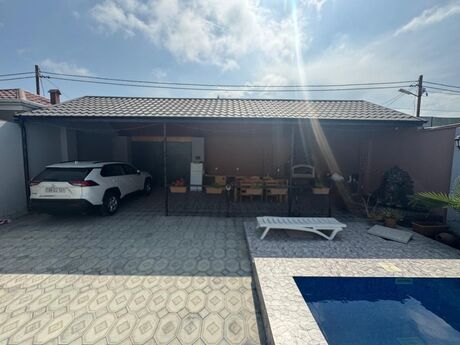 4 otaqlı həyət evi/bağ evi - Mərdəkan q. - 180 m²