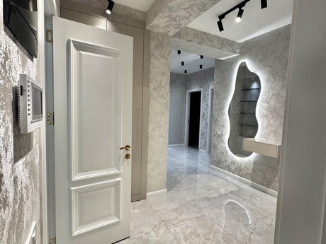 Elan №5878229 - Bakı, Elmlər Akademiyası m., 3 otaqlı, 125 m², 16/18 mərtəbə