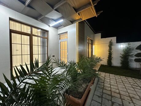 3 otaqlı həyət evi/bağ evi - Şüvəlan q. - 100 m²