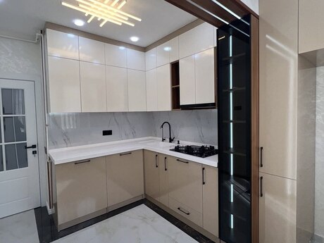 2 otaqlı köhnə tikili - 9-cu mikrorayon q. - 72 m²