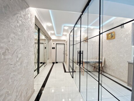 3-комн. новостройка - м. Кара Караев - 74 м²
