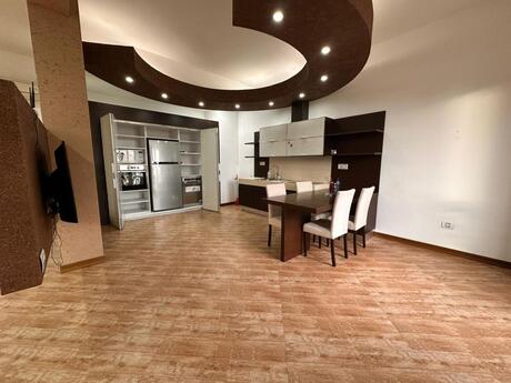 4-комн. новостройка - м. Низами - 230 м²