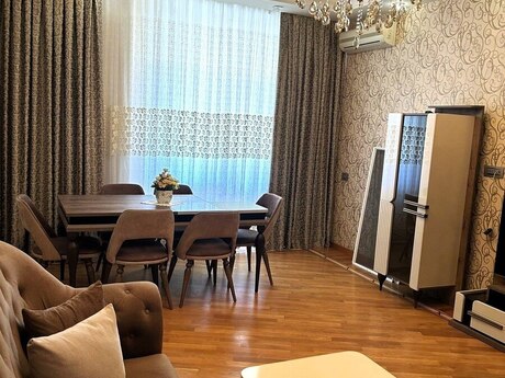 Объявление №5878613 - Баку, Насиминский  р., 3-комн., 138 м², 15/16 этаж