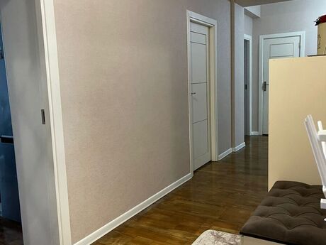 3-комн. новостройка - м. Иншаатчылар - 115 м²