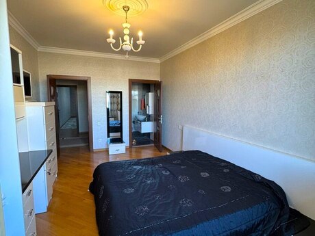4 otaqlı yeni tikili - Nəsimi r. - 175 m²