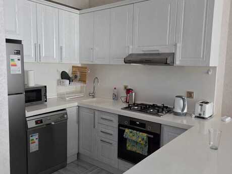 3 otaqlı yeni tikili - Şah İsmayıl Xətai m. - 115 m²