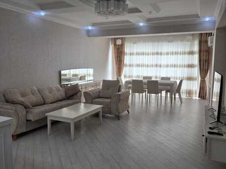 3 otaqlı yeni tikili - Şah İsmayıl Xətai m. - 115 m²