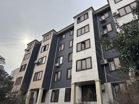 Объявление №5879605 - Баку, м. Иншаатчылар, 3-комн., 50 м², 5/5 этаж