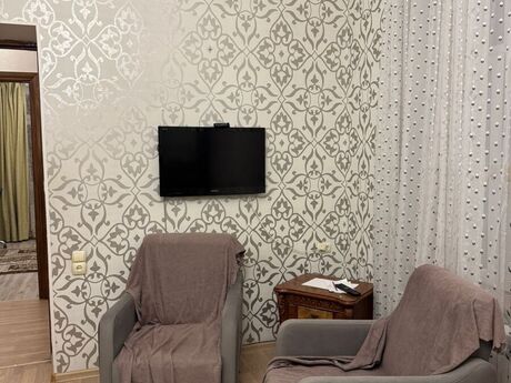 2 otaqlı köhnə tikili - Nizami m. - 65 m²