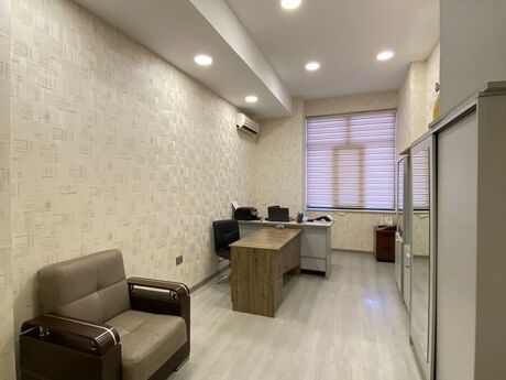 3 otaqlı ofis - Elmlər Akademiyası m. - 70 m²