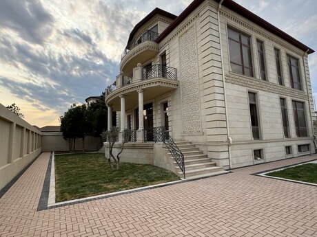 5 otaqlı həyət evi, 385 m², Mərdəkan: 650 000 ₼ 2