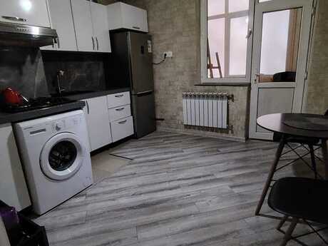 1 otaqlı yeni tikili - İnşaatçılar m. - 63 m²