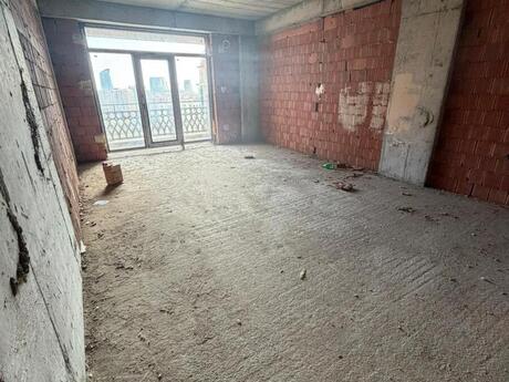4 otaqlı mənzil, 236 m², 28 May: 708 000 ₼ 5