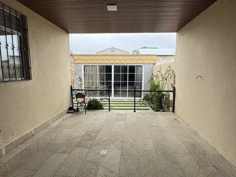 5 otaqlı həyət evi/bağ evi - Bülbülə q. - 185 m²