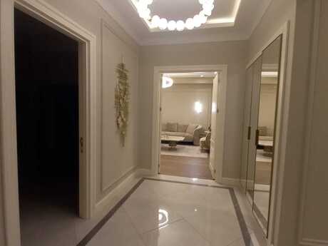 4-комн. новостройка - м. Нариман Нариманов - 130 м²
