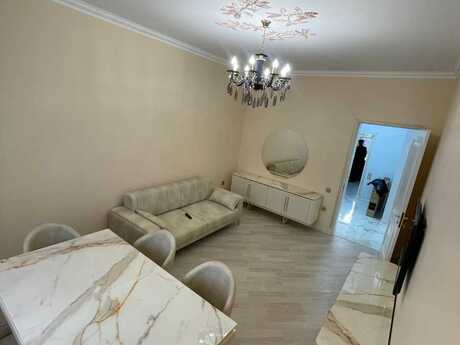 3 otaqlı köhnə tikili - 28 May m. - 100 m²