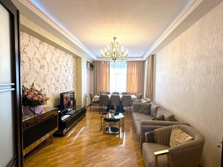 Elan №5880987 - Bakı, Azadlıq Prospekti m., 3 otaqlı, 110 m², 8/17 mərtəbə
