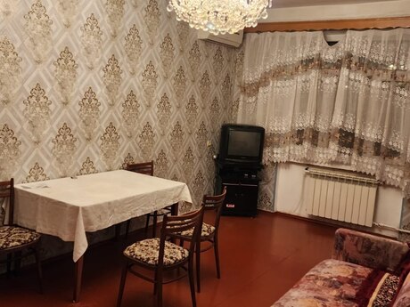 Объявление №5881129 - Баку, м. Халглар Достлугу, 2-комн., 50 м², 3/9 этаж