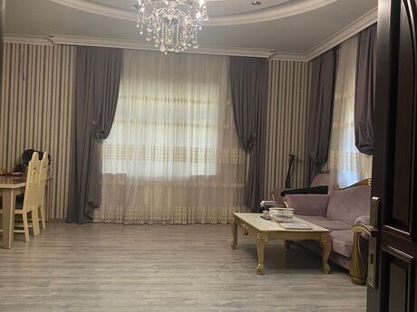 4 otaqlı həyət evi/bağ evi - Nəsimi m. - 240 m²