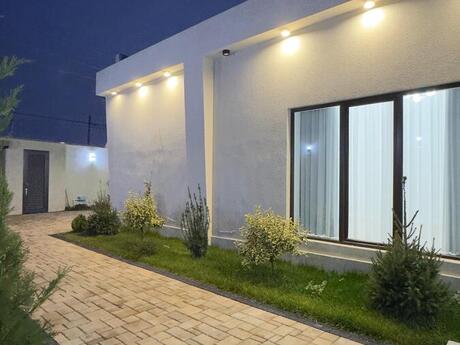 4 otaqlı həyət evi/bağ evi - Mərdəkan q. - 180 m²