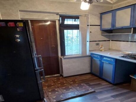 3 otaqlı köhnə tikili - Xalqlar Dostluğu m. - 75 m²