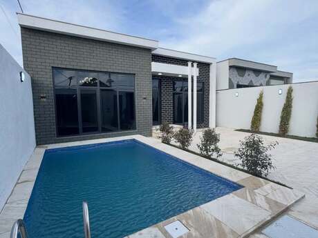 4 otaqlı həyət evi/bağ evi - Mərdəkan q. - 160 m²